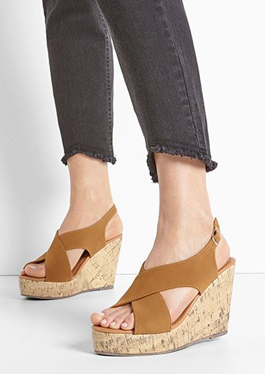 Sandały na koturnie 02