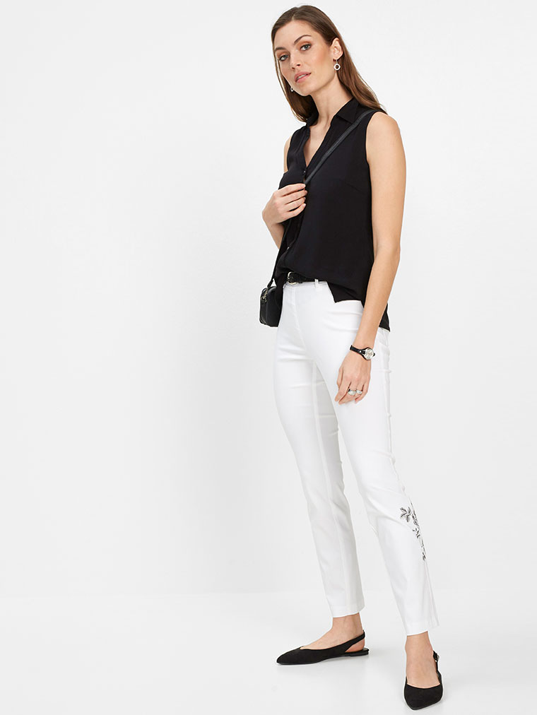 Spodnie z gumką w talii i haftem